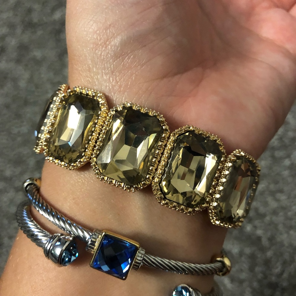 Statement bracelet - Picture 2 of 5